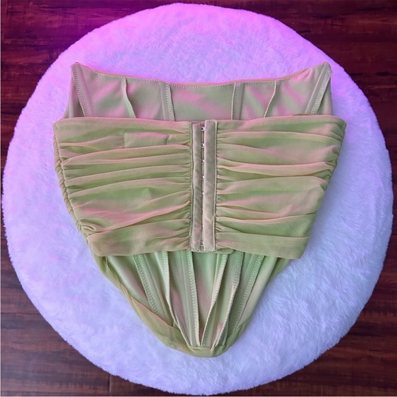 LILYFUL Lime Green Corset - Picture 4 of 6